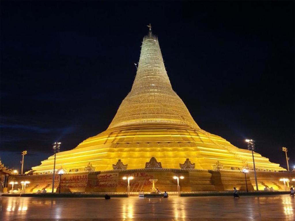 Star World Hotel Naypyidaw Ngoại thất bức ảnh