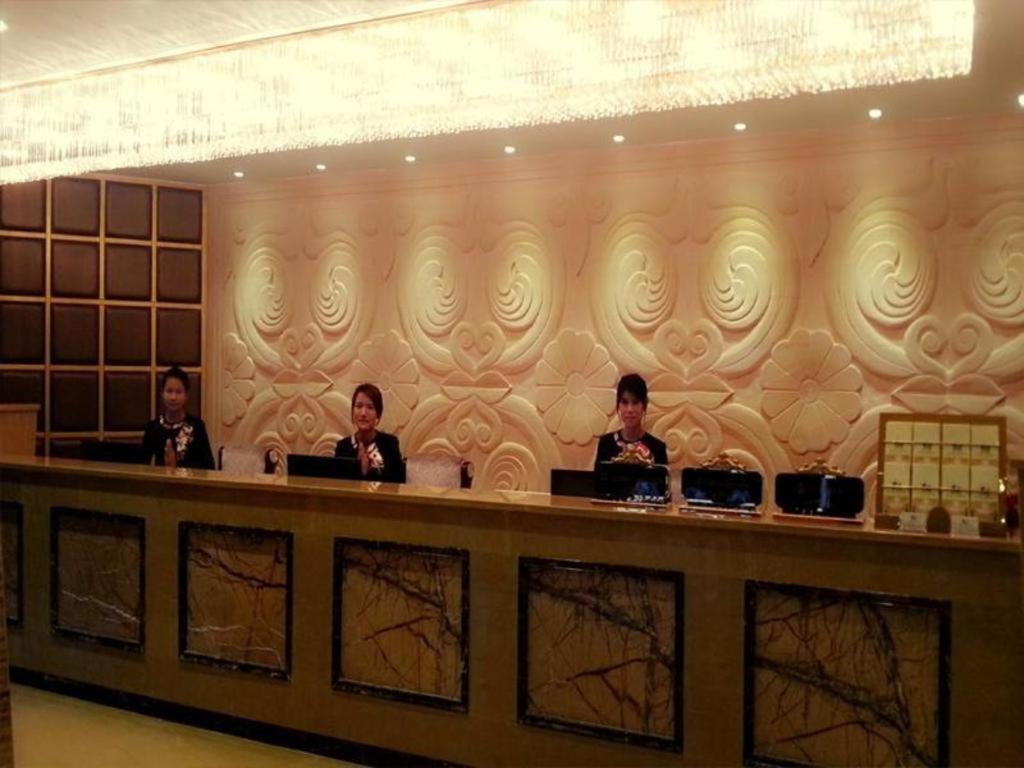 Star World Hotel Naypyidaw Ngoại thất bức ảnh
