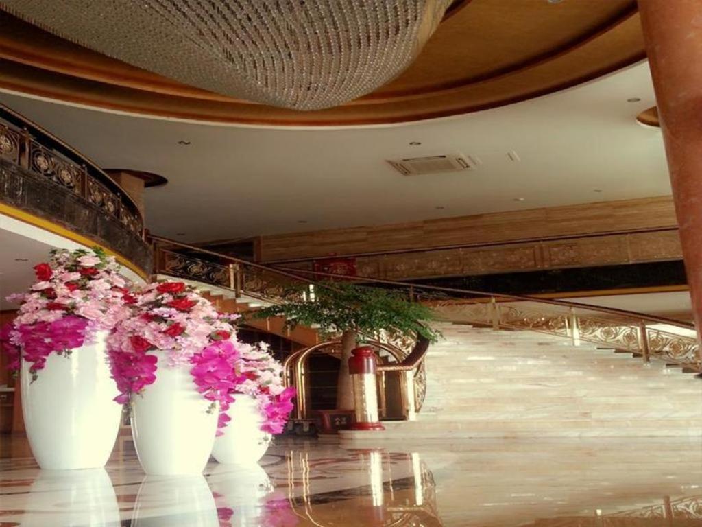 Star World Hotel Naypyidaw Ngoại thất bức ảnh