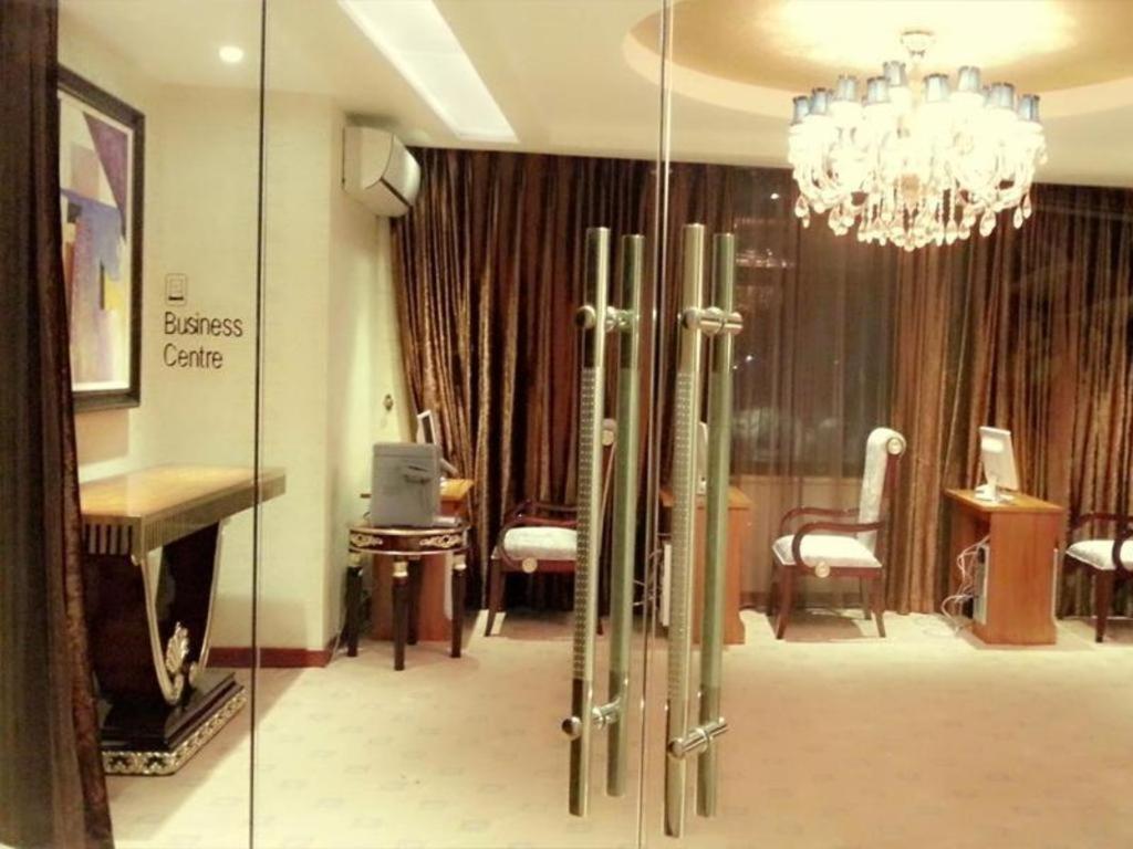 Star World Hotel Naypyidaw Ngoại thất bức ảnh