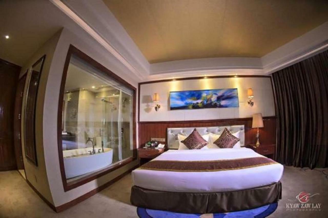 Star World Hotel Naypyidaw Ngoại thất bức ảnh