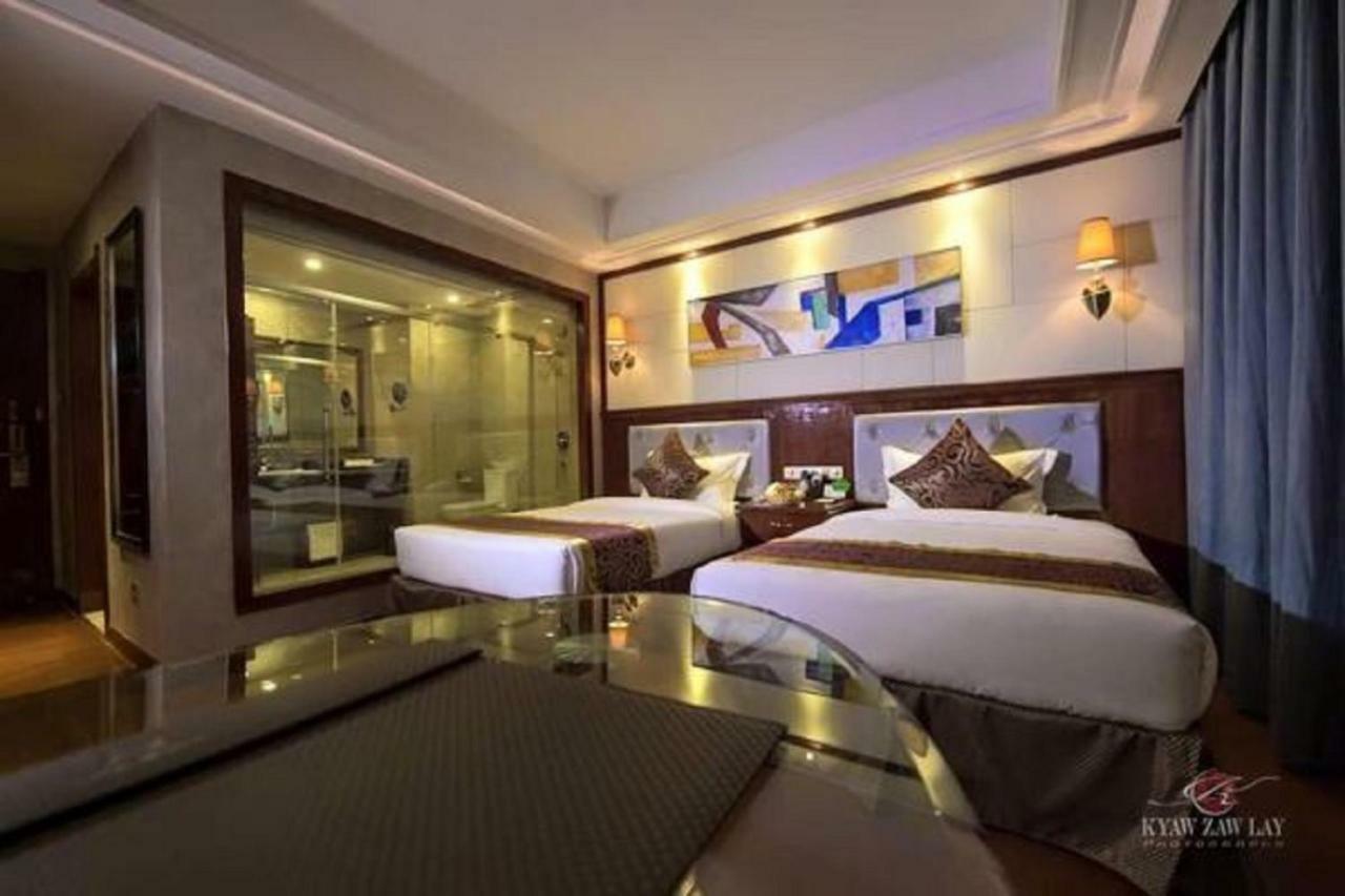 Star World Hotel Naypyidaw Ngoại thất bức ảnh