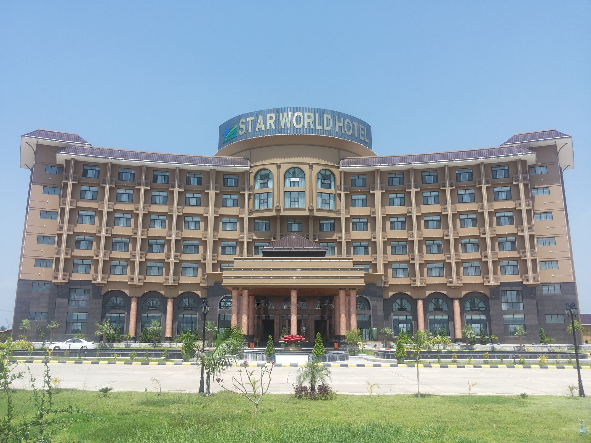 Star World Hotel Naypyidaw Ngoại thất bức ảnh