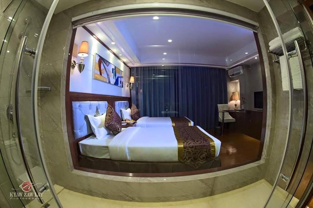 Star World Hotel Naypyidaw Ngoại thất bức ảnh